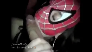 Chica araña chupa mi verga enorme